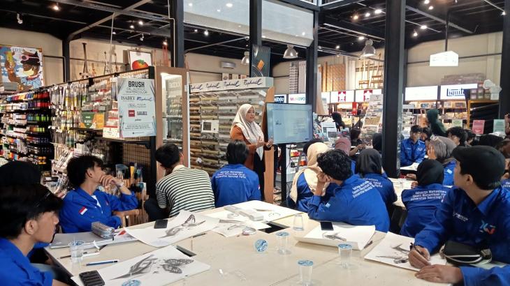 Dari Garis ke Makna, Klinik Gambar 2025 UTD Perkuat Kompetensi Visual Mahasiswa DKV Digitech University